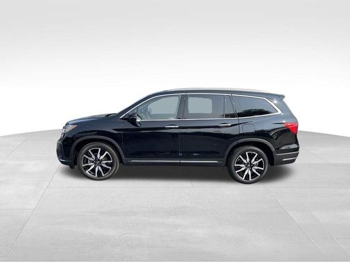 2022 Honda Pilot Touring 7-Passenger