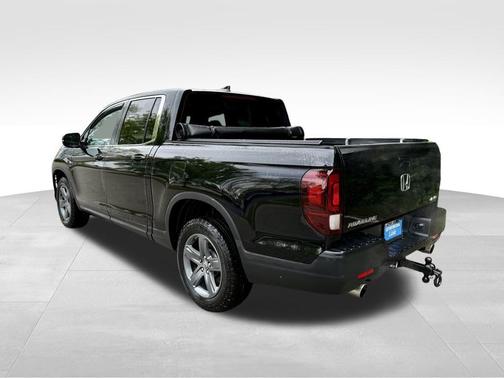 Crystal Black Pearl 2023 Honda Ridgeline RTL