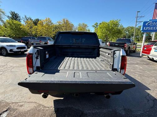 Platinum White Pearl 2023 Honda Ridgeline Black