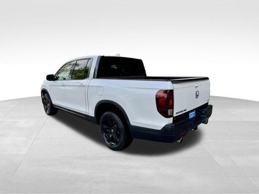 Platinum White Pearl 2023 Honda Ridgeline Black