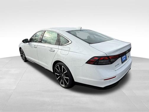 2025 Honda Accord Hybrid 