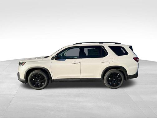 Platinum White 2026 Honda Pilot Black Edition