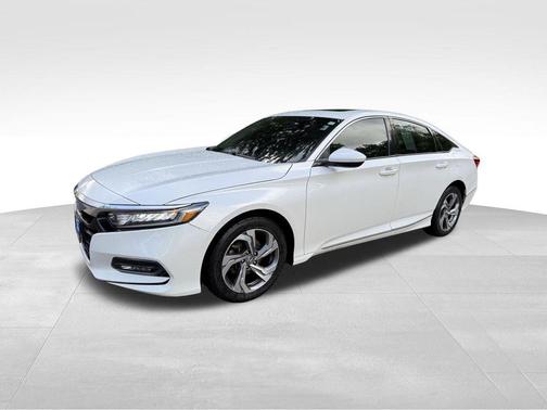 Platinum White Pearl 2018 Honda Accord EX