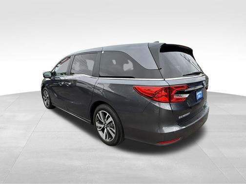 Modern Steel Metallic 2023 Honda Odyssey Touring