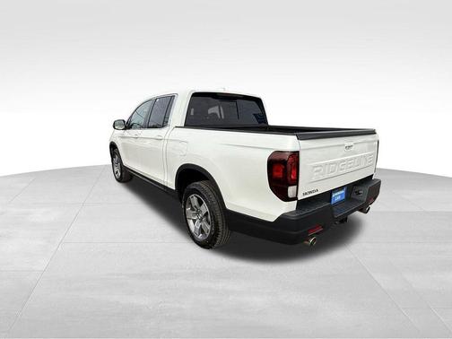 Platinum White Pearl 2025 Honda Ridgeline RTL