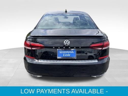 2021 Volkswagen Passat 2.0T R-Line