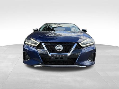 Deep Blue Pearl 2022 Nissan Maxima SL
