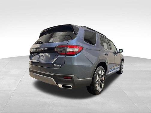 2026 Honda Pilot Touring 8-Passenger