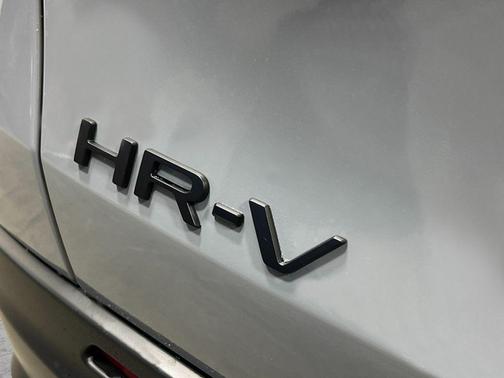 Urban Gray 2027 Honda HR-V Sport