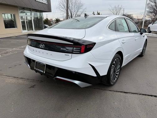 2024 Hyundai SONATA Hybrid SEL