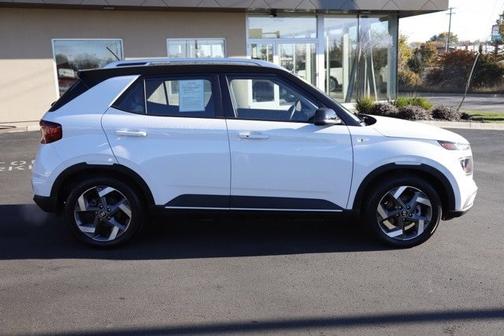 2023 Hyundai VENUE Limited