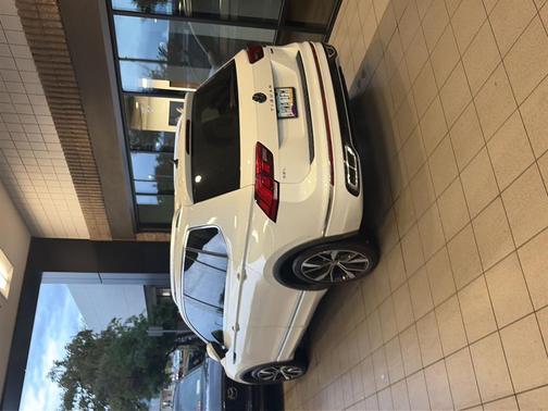 2023 Volkswagen Tiguan 2.0T SEL R-Line