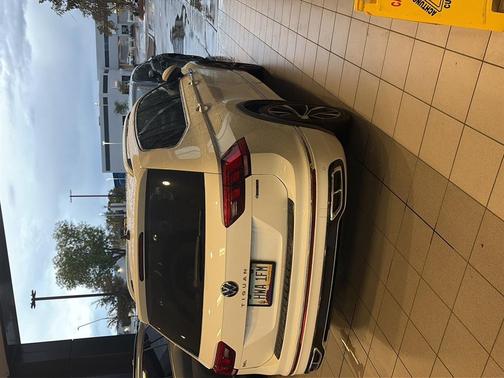 2023 Volkswagen Tiguan 2.0T SEL R-Line