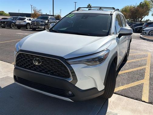 2022 Toyota Corolla Cross XLE