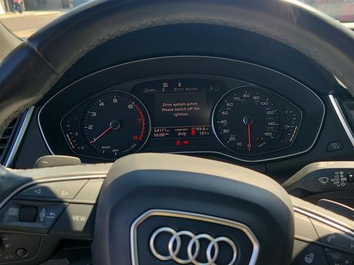2022 Audi Q5 45 S line quattro Premium