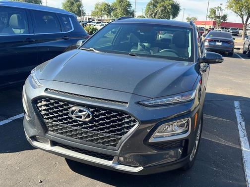 2020 Hyundai KONA SEL Plus