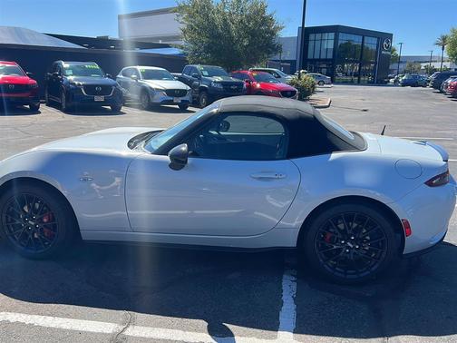 2016 Mazda MX-5 Miata Club