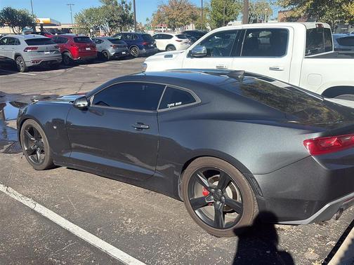 2018 Chevrolet Camaro 1LS