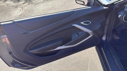 2018 Chevrolet Camaro 1LS