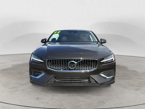 2022 Volvo S60 Recharge Plug-In Hybrid T8 Inscription