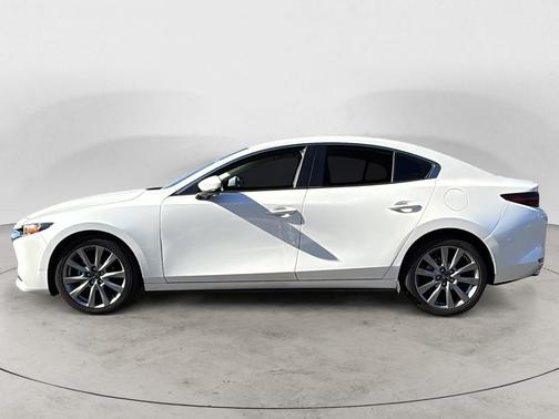 2023 Mazda Mazda3 FWD w/Preferred Package