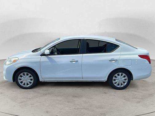 2012 Nissan Versa 1.6 SV