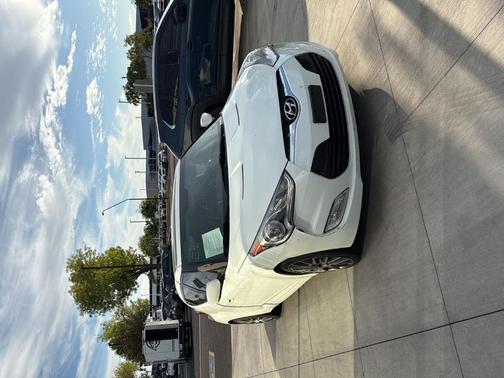 2013 Hyundai Veloster Base