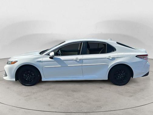 2020 Toyota Camry Hybrid LE