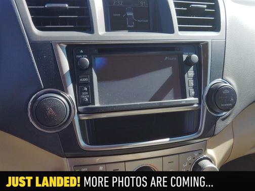 2013 Toyota Highlander SE