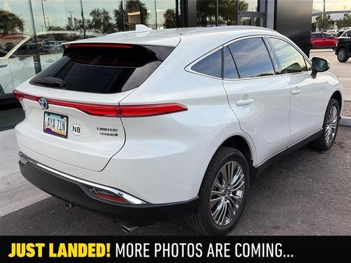 2022 Toyota Venza LE