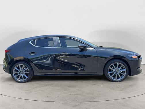2023 Mazda Mazda3 FWD w/Preferred Package