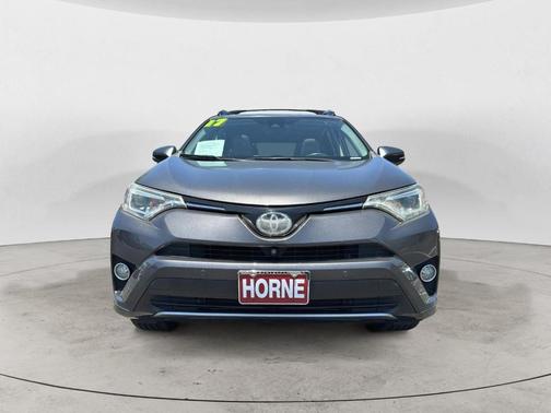 2017 Toyota RAV4 Platinum