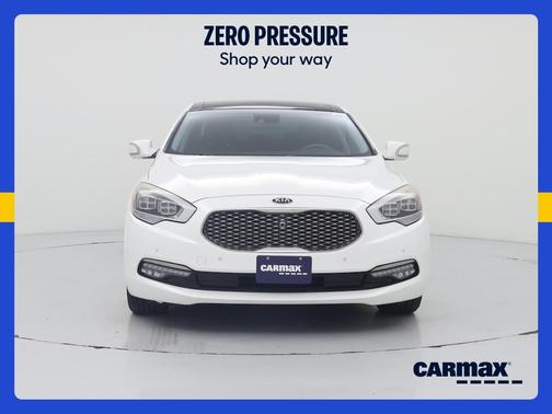 White 2016 Kia K900 Luxury