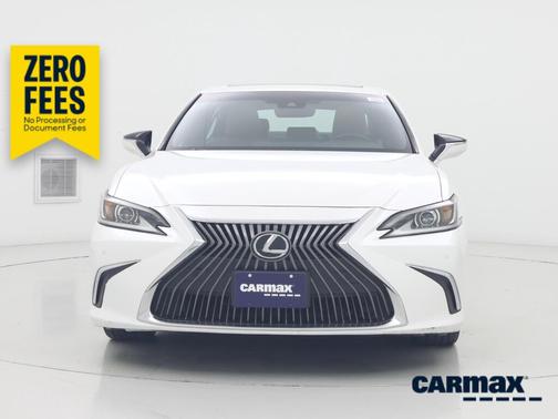 White 2019 Lexus ES 350