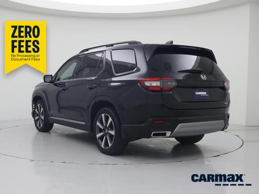 Black 2024 Honda Pilot Touring