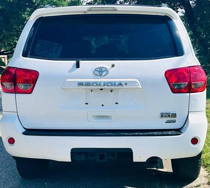 2015 Toyota Sequoia SR5