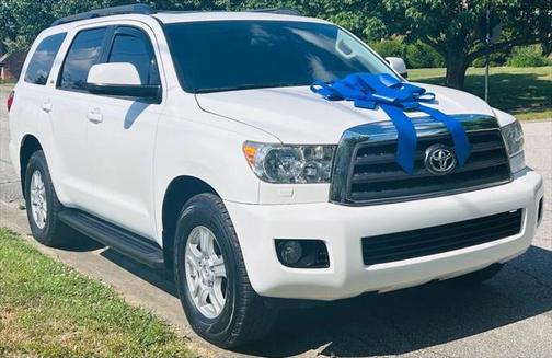 2015 Toyota Sequoia SR5