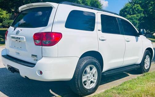 2015 Toyota Sequoia SR5
