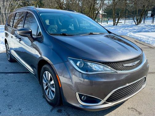 2020 Chrysler Pacifica Touring-L Plus