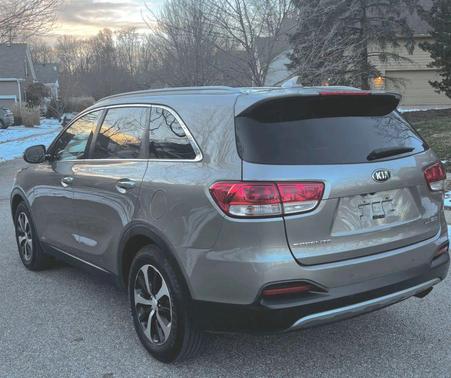 2016 Kia Sorento EX