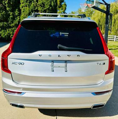 2018 Volvo XC90 T6 Inscription