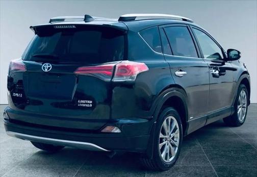 2017 Toyota RAV4 Hybrid Limited
