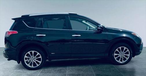2017 Toyota RAV4 Hybrid Limited