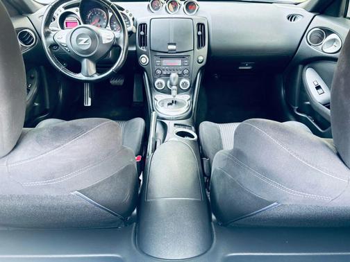 2017 Nissan 370Z Base