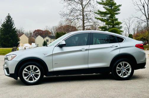 2015 BMW X4 xDrive28i Sport Utility 4D