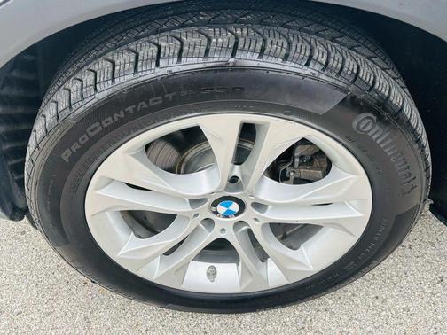 2015 BMW X4 xDrive28i Sport Utility 4D