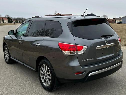 2015 Nissan Pathfinder S