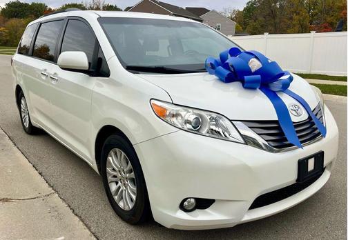 2015 Toyota Sienna XLE