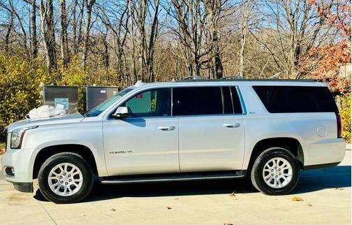 2019 GMC Yukon XL SLT