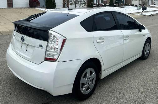 2010 Toyota Prius III